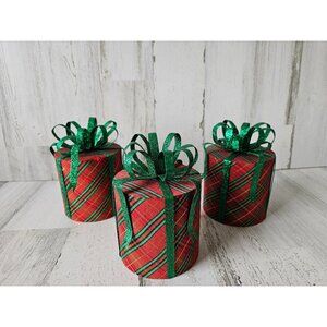 Pier 1 glitter metal present RARE retired Xmas decor vintage retired plaid green